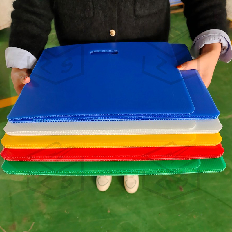 Partisi Meja Papan Bergalur Berdiri Bebas untuk Ujian dan Belajar Sekolah