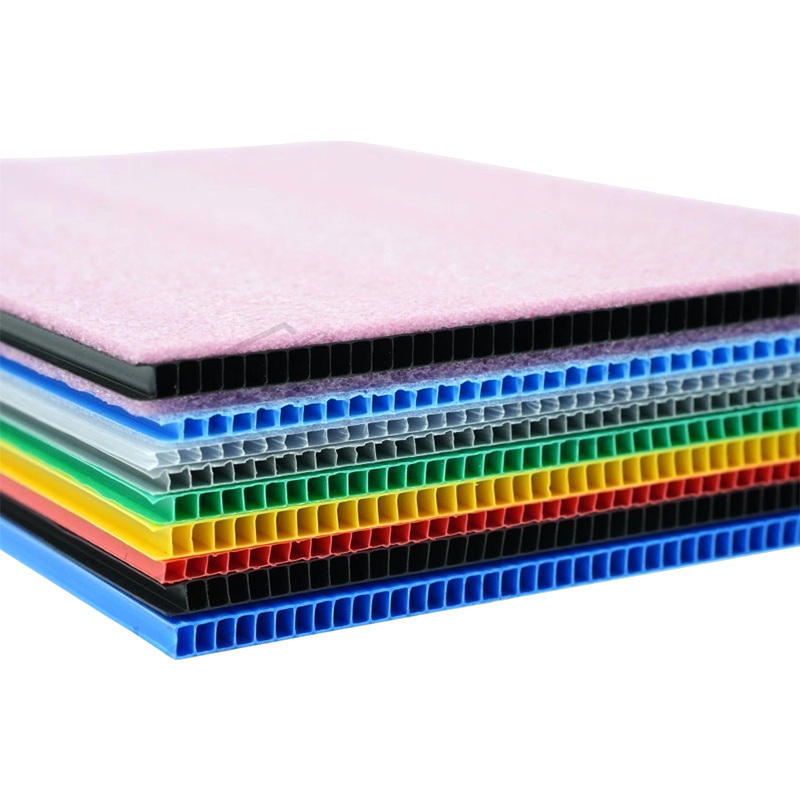 Lembar Berongga PP Twinwall Laminasi Tahan Air