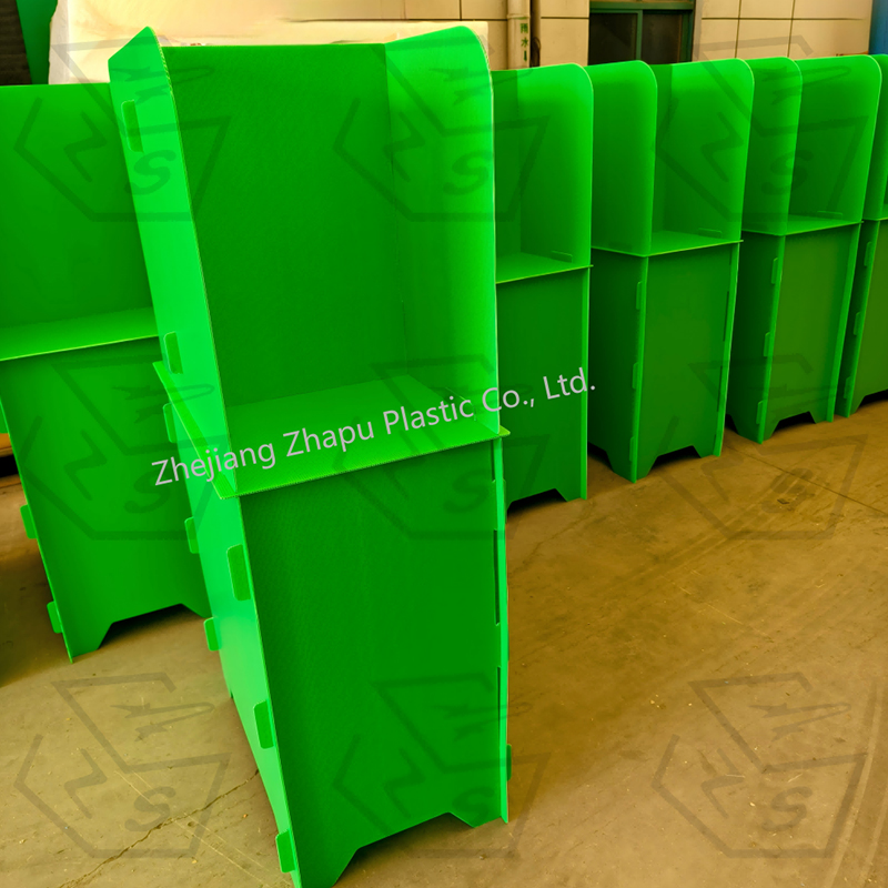 Stand Pemilihan Plastik Bergelombang Privasi Portabel Tahan Air